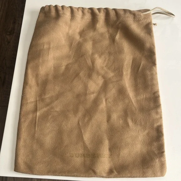 Burberry Lowtop Sneakers - Picture 8 of 8